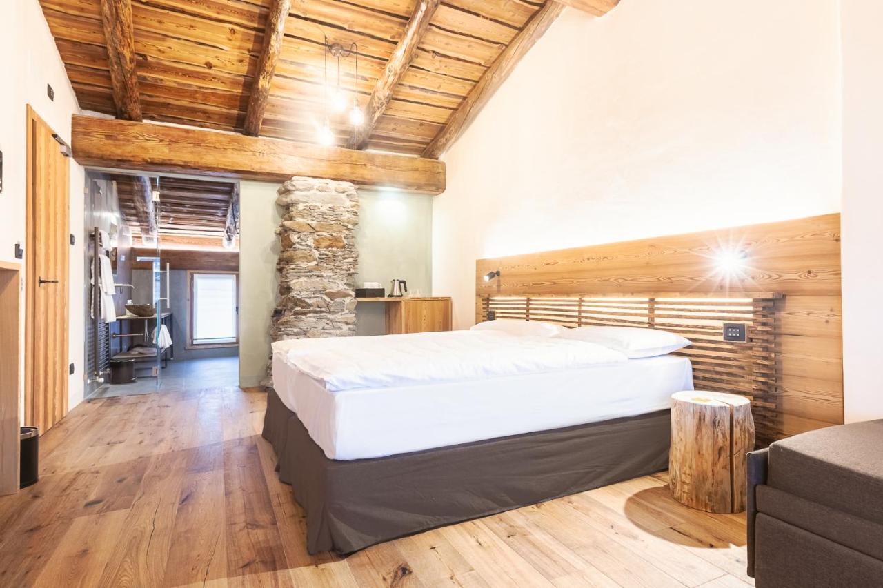 Curt Di Clement Eco Mobility Hotel Tirano Exterior foto